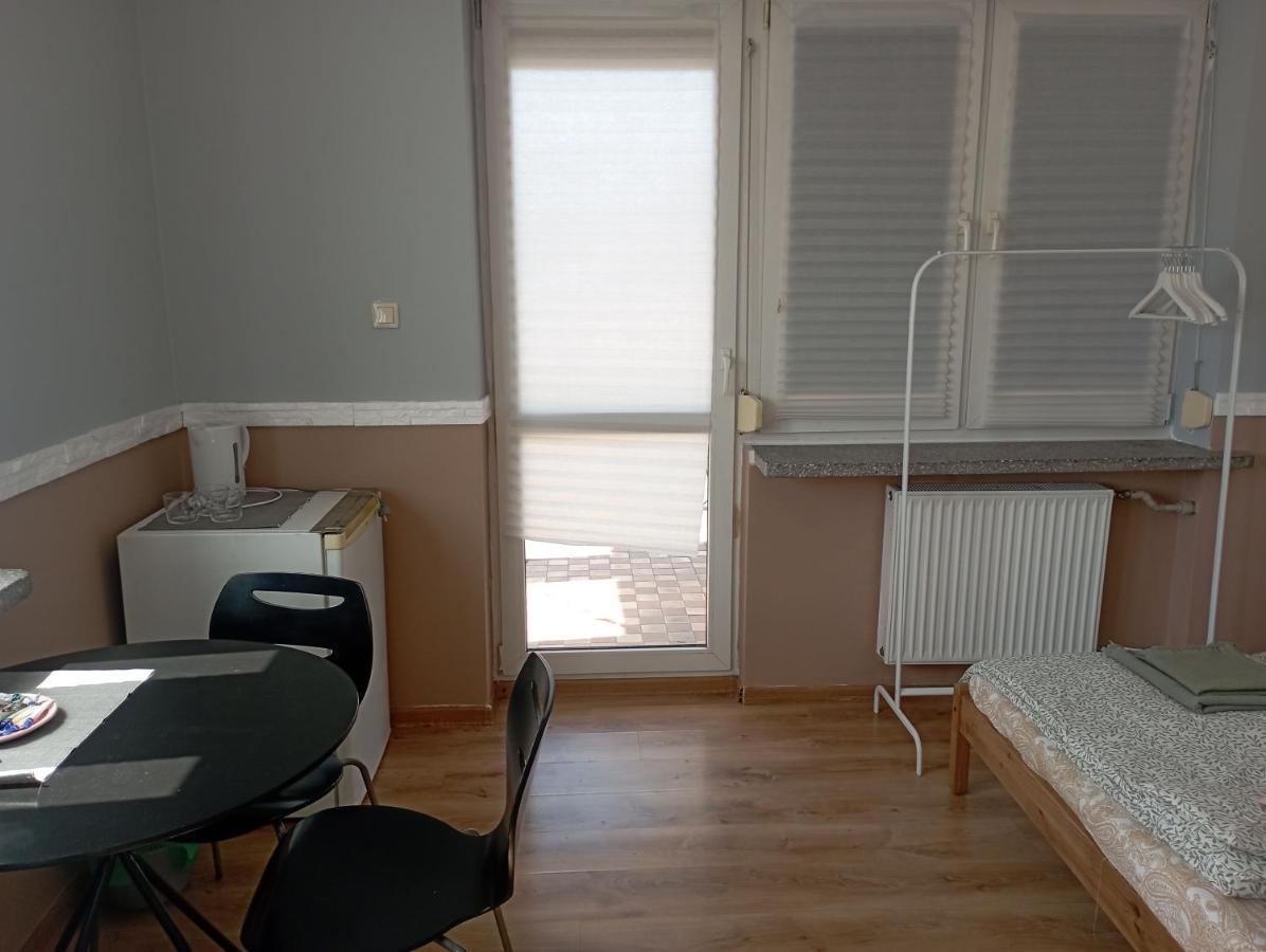Hotel Pokoje Targowek Varsavia Esterno foto
