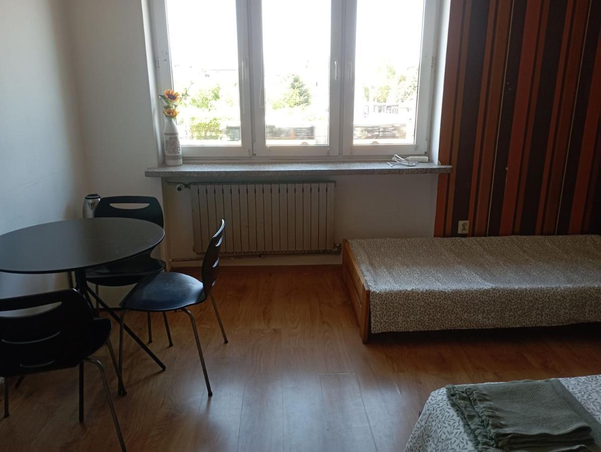Hotel Pokoje Targowek Varsavia Esterno foto