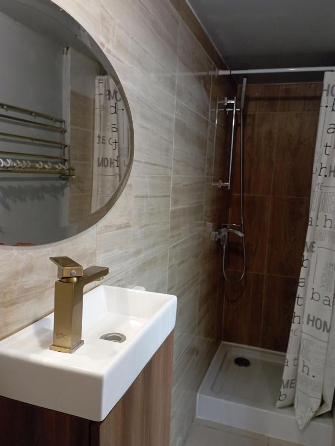 Hotel Pokoje Targowek Varsavia Esterno foto
