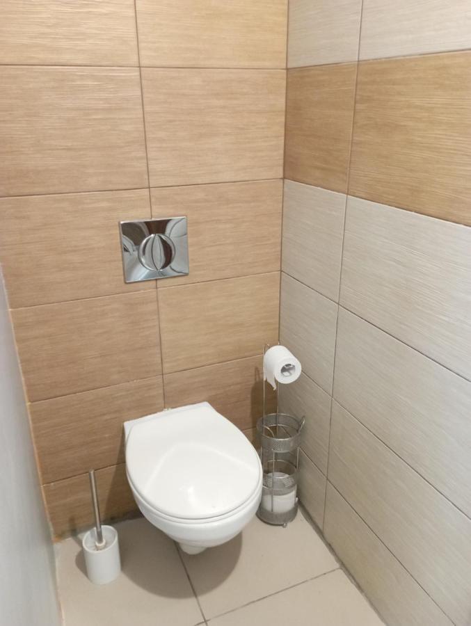 Hotel Pokoje Targowek Varsavia Esterno foto