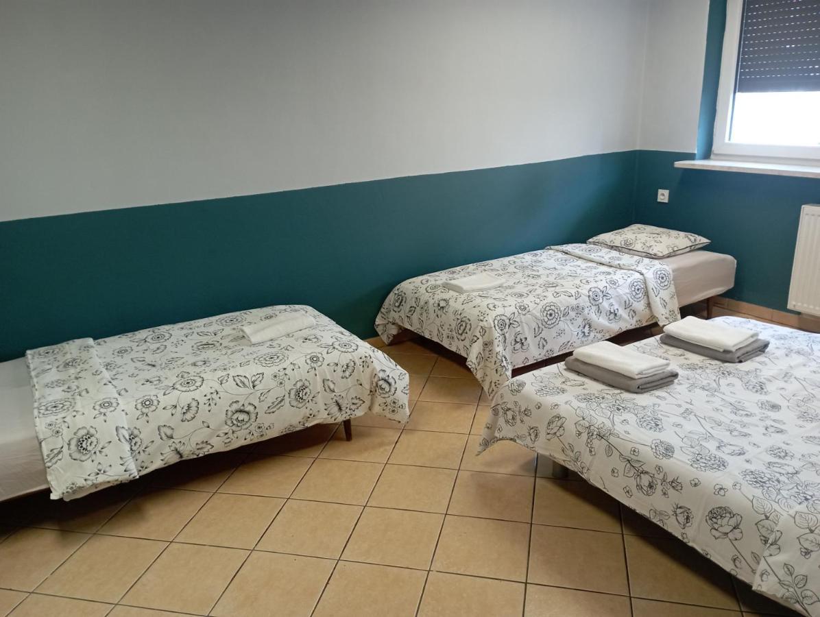 Hotel Pokoje Targowek Varsavia Esterno foto