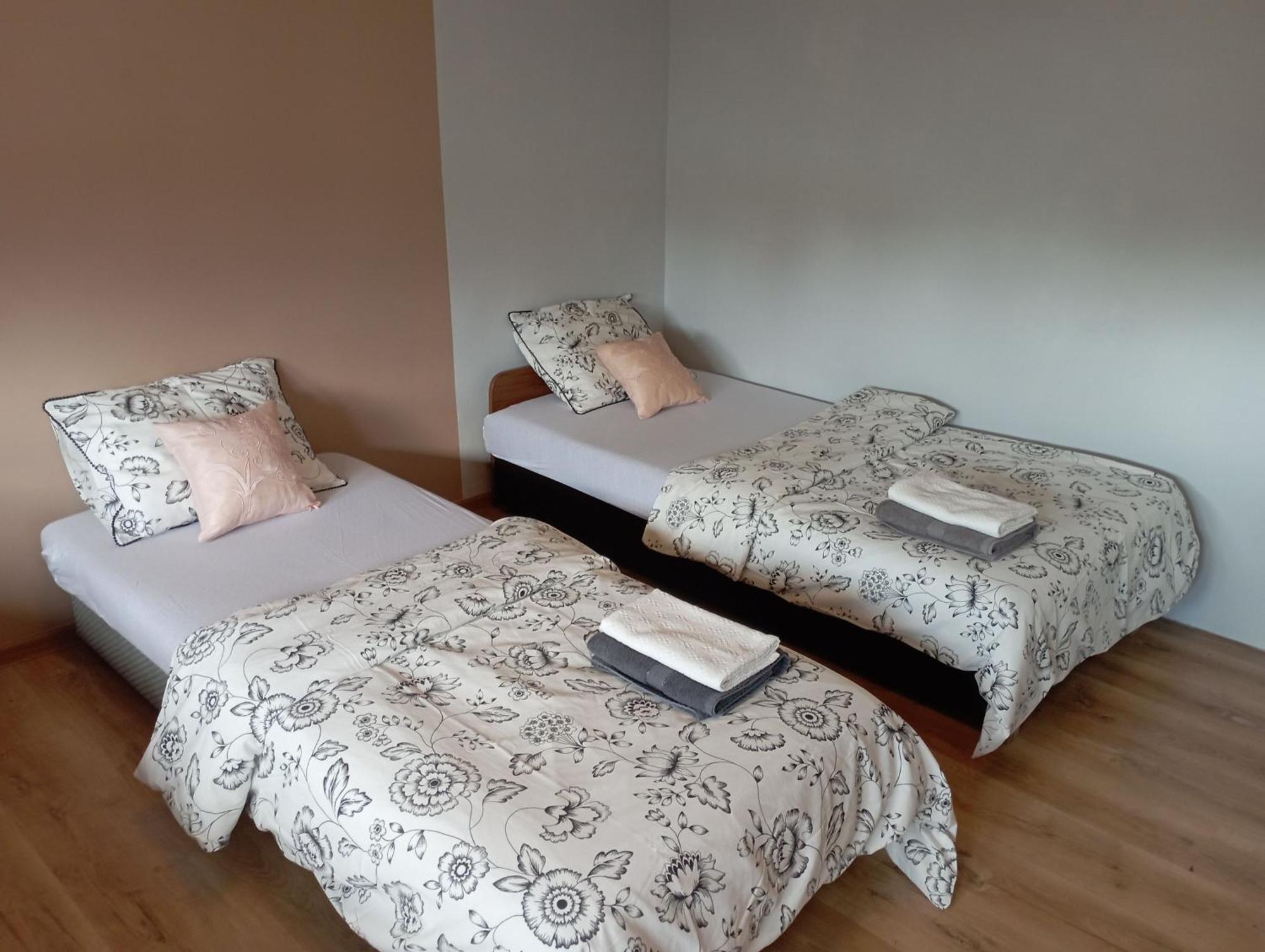 Hotel Pokoje Targowek Varsavia Esterno foto