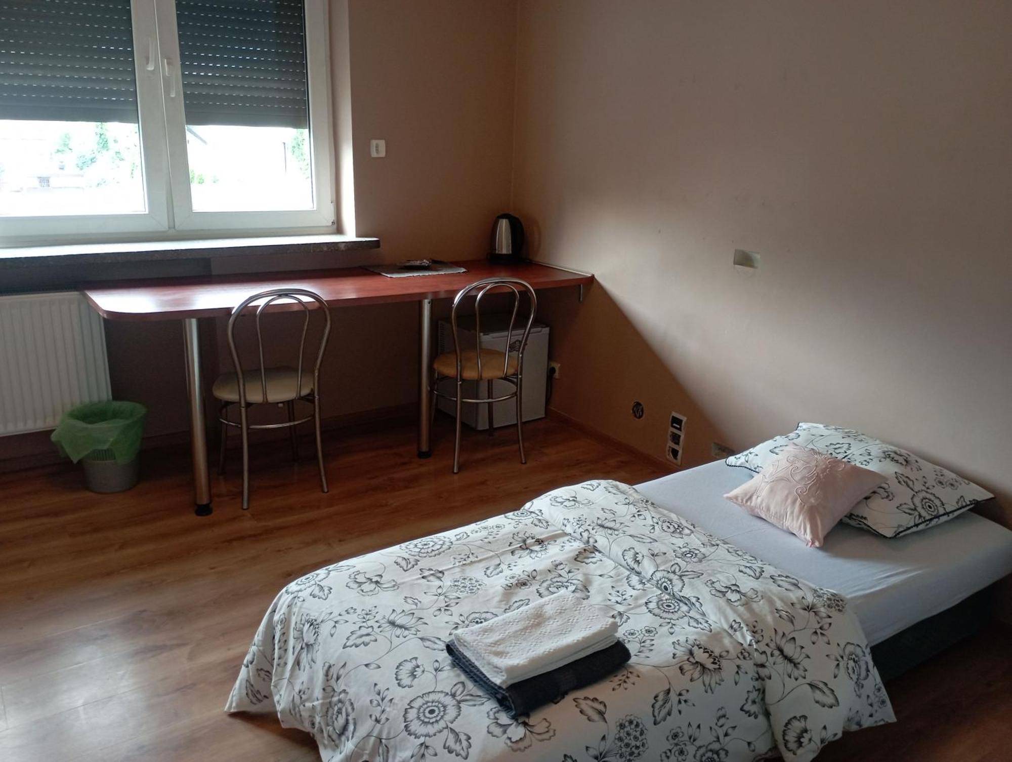 Hotel Pokoje Targowek Varsavia Esterno foto